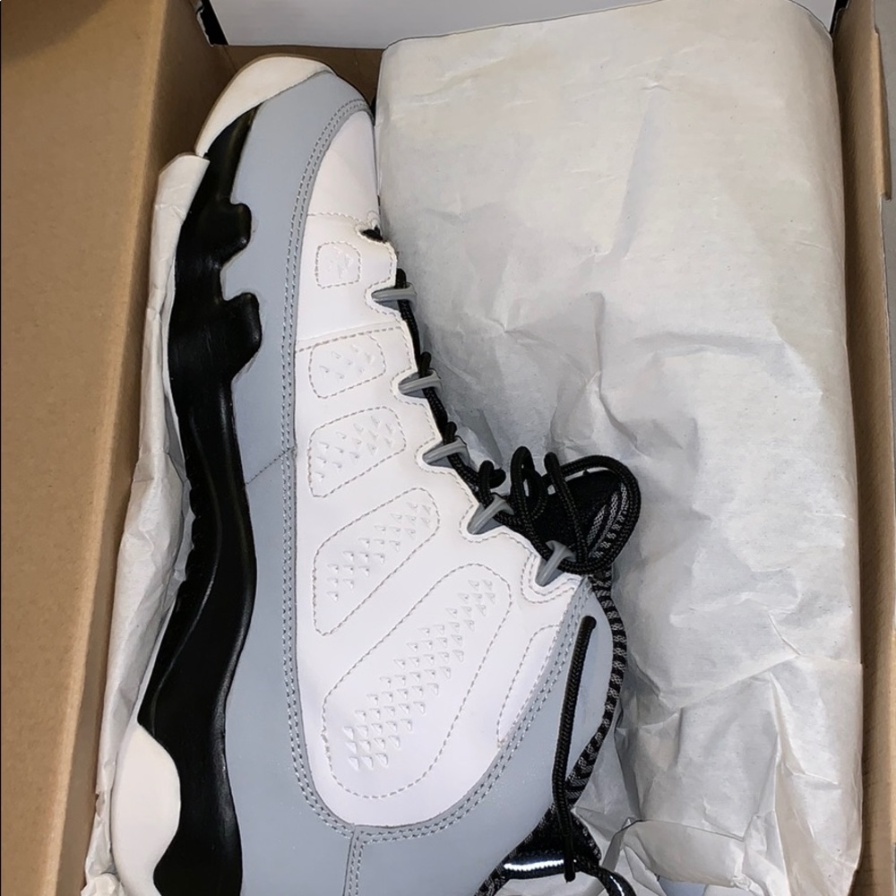 Air Jordan 9 Retro BG